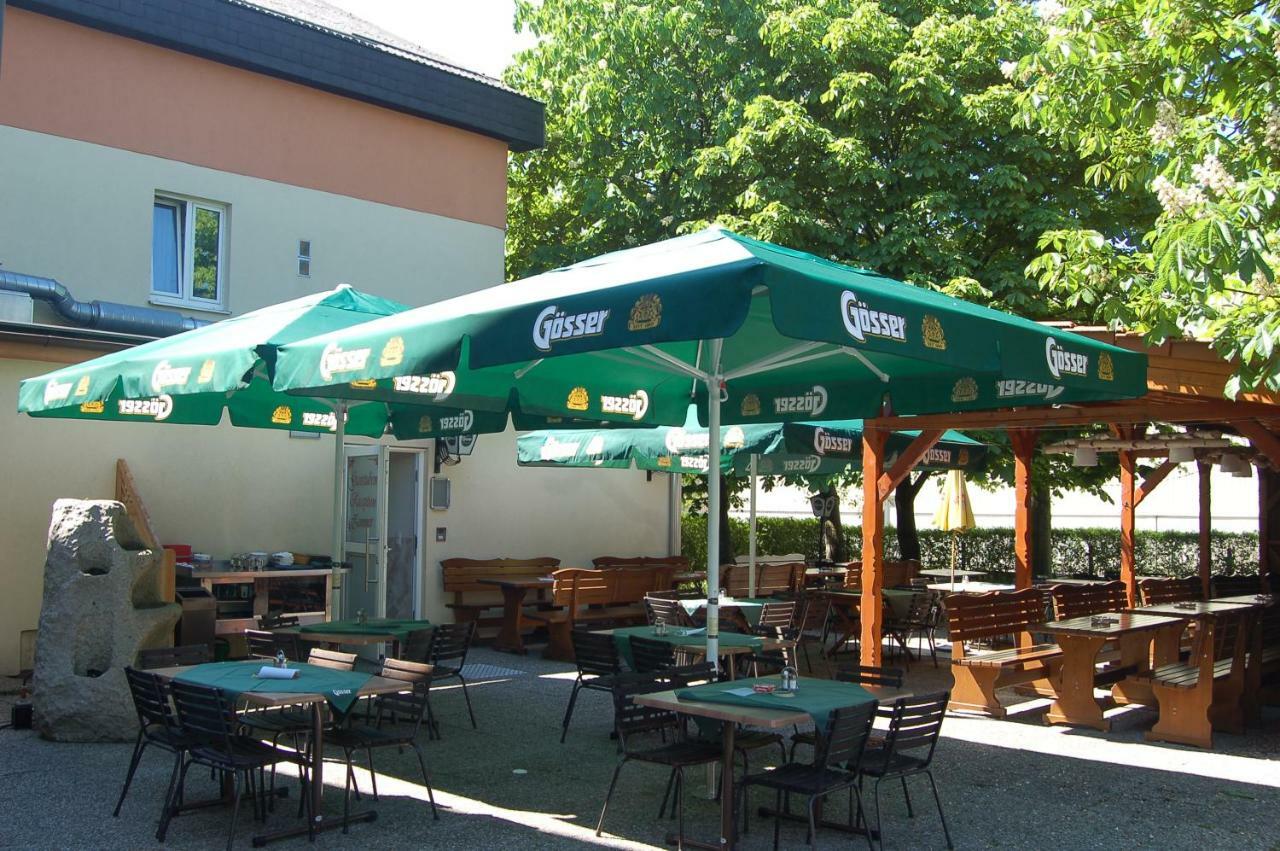 Gasthof Huber Wels Exteriör bild