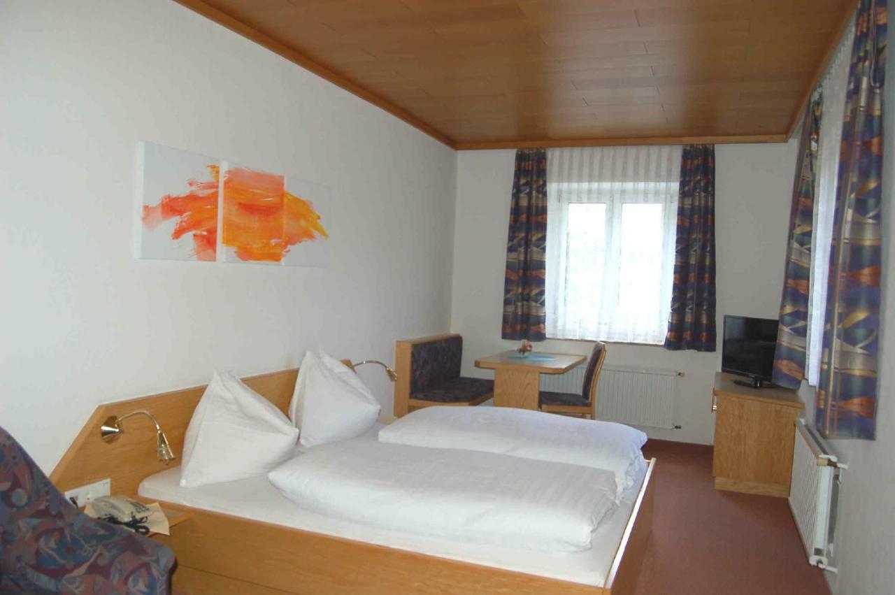 Gasthof Huber Wels Exteriör bild