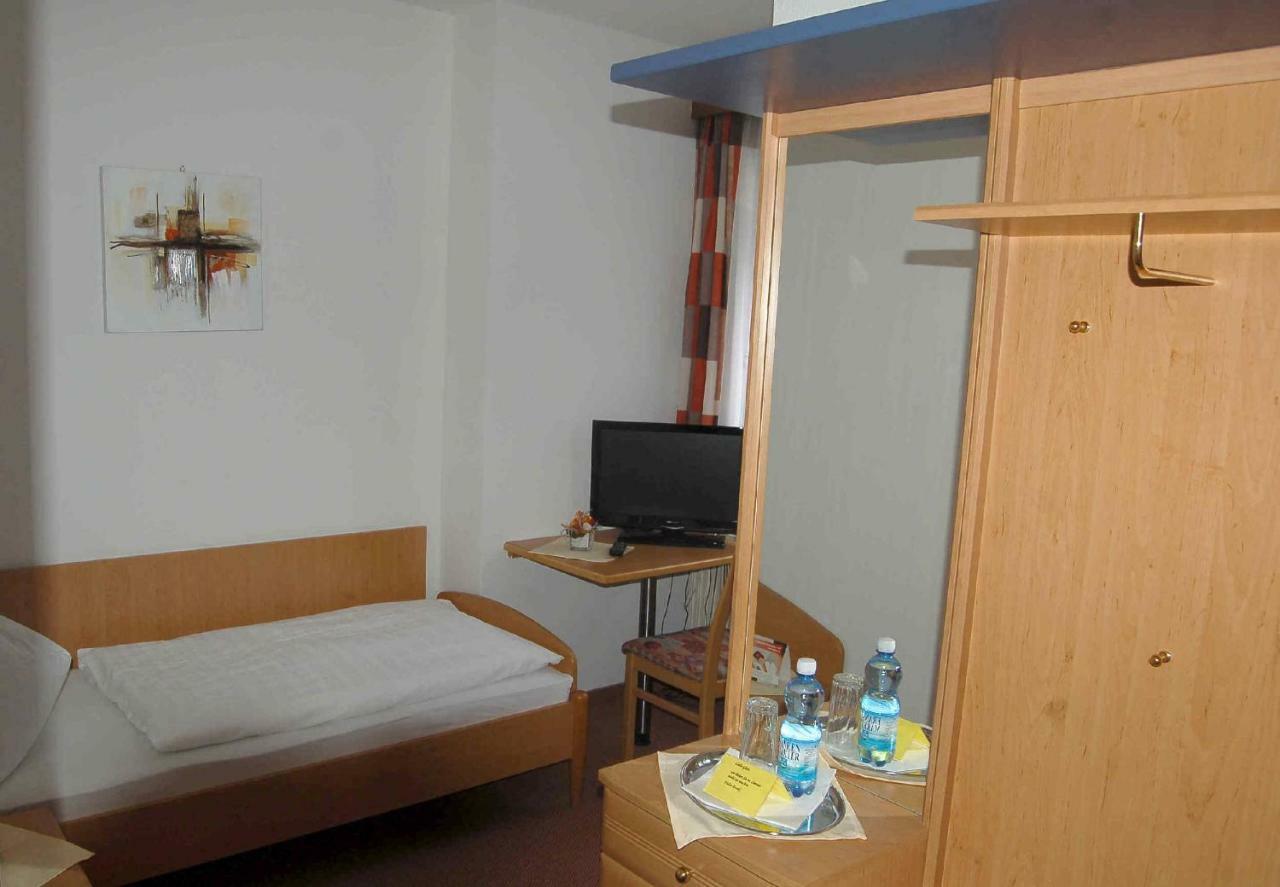 Gasthof Huber Wels Exteriör bild