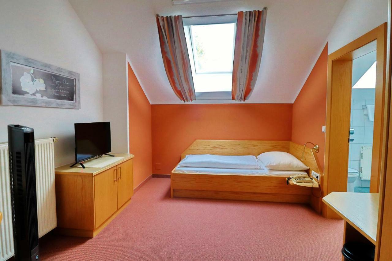 Gasthof Huber Wels Exteriör bild