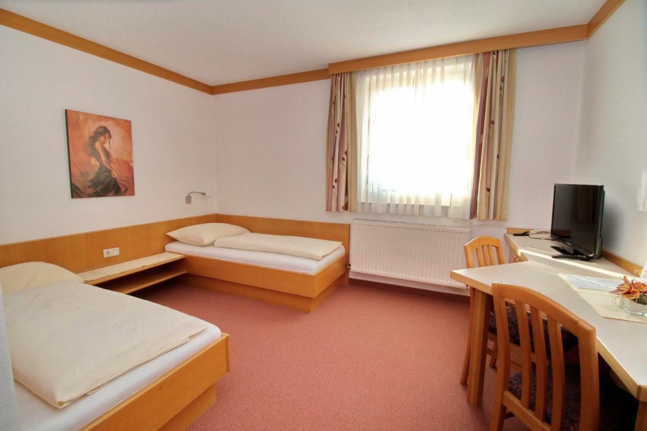 Gasthof Huber Wels Exteriör bild